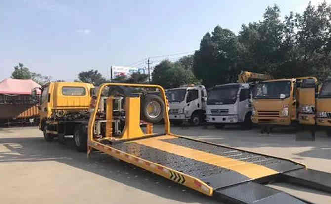 平乐汽车中途维修案例